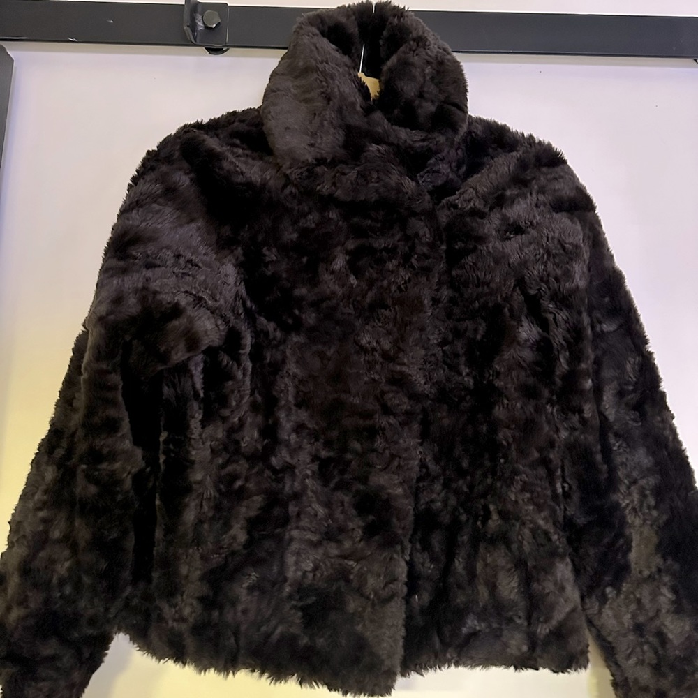 Faux fur brown jacket. Super stylish. Waist length.